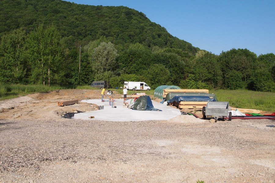 Zomes 8 et 6 dans le Jura été 2013